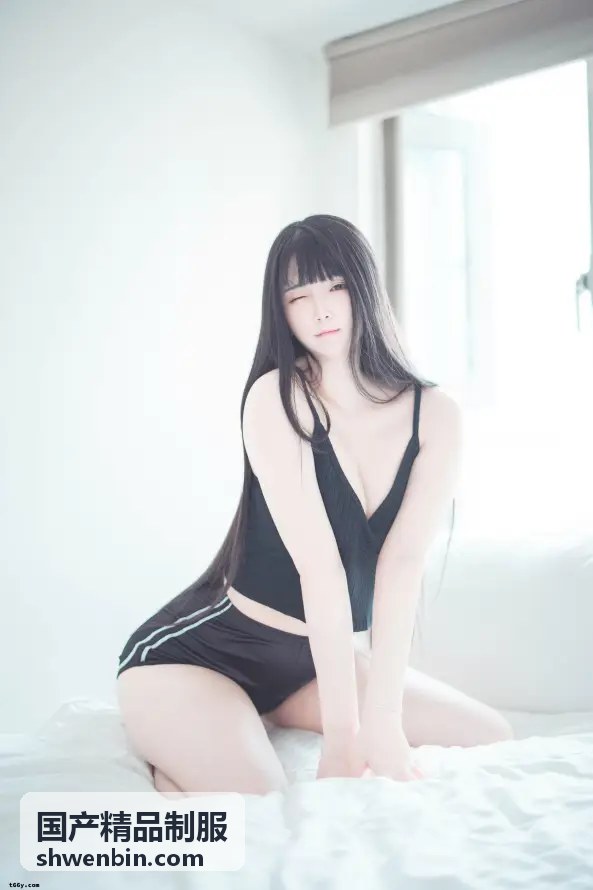 定制服务：专属您的独特 - 国产精品制服
